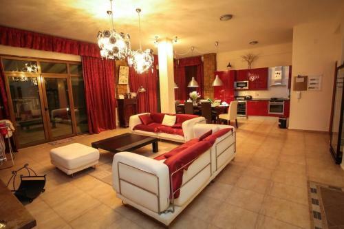 Sani Villa Deluxe