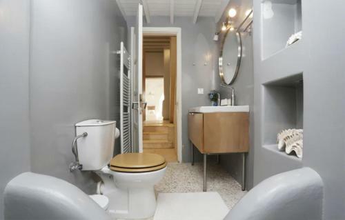 Sierra Villa, Just 1 Minute Walk To Beach