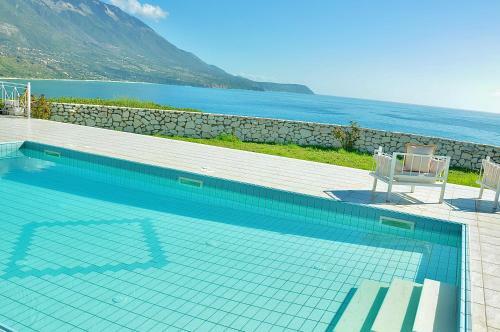 Seafront Villa Kefaloniaprivatevillas