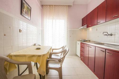 Apartamento Nefelli Rooms Nea Vrasna