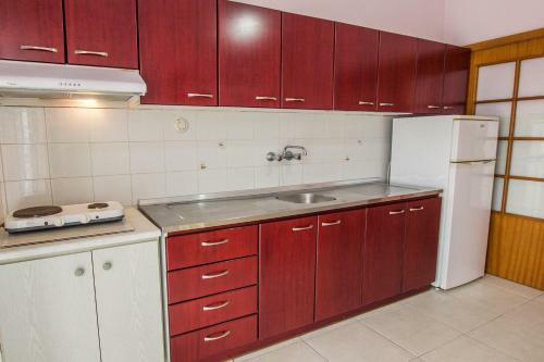 Apartamento Nefelli Rooms Nea Vrasna