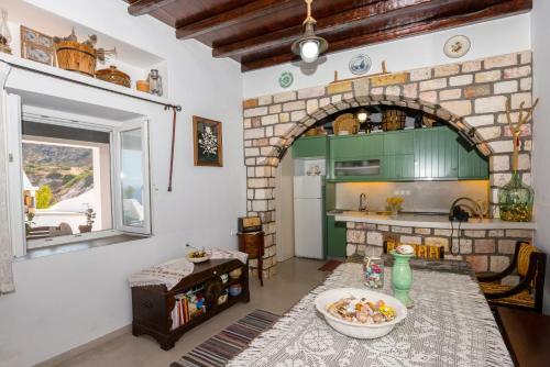 Komia Sea View Traditional