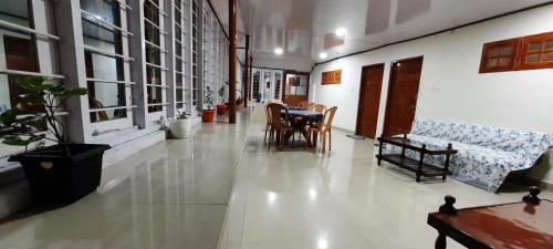 Bed & Breakfast Honey Bee Home Stay