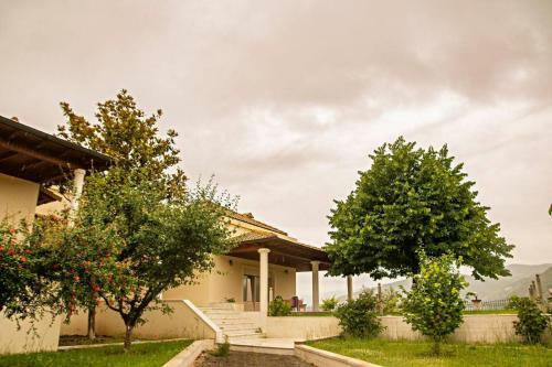 Laki Villa With Pool And Jacuzzi
