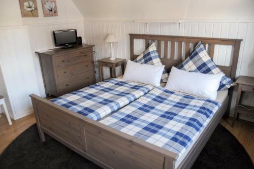 Hostal Minihotel B�chenbronn