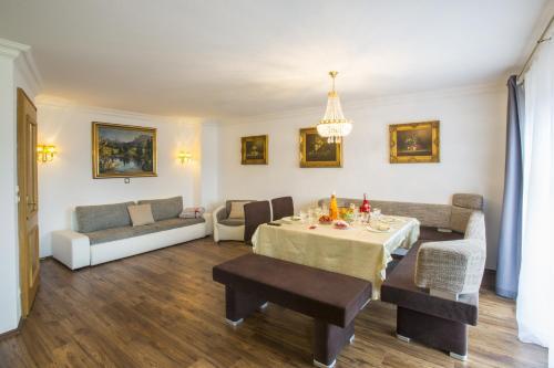 Golden Gapa Central Diamant Apartment 4