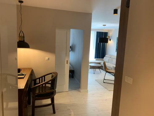 Apartmentsun Parrot