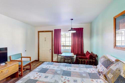 White Wing Lodge Unit 202