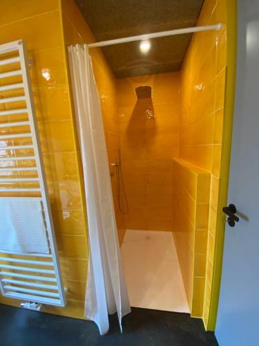 Apartamento Momai - Modernes Ferien-appartement