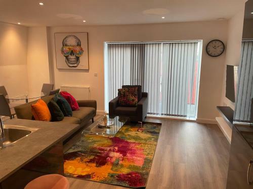 Lovely 2 Bed Apartment With Parking