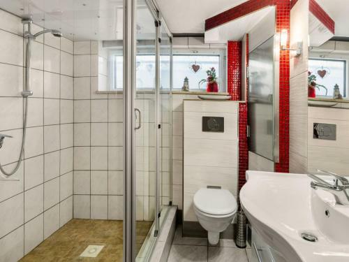 Cosy Apartment In Grevesm�hlen With Parking