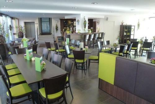 Hotel Und Cafe Paso