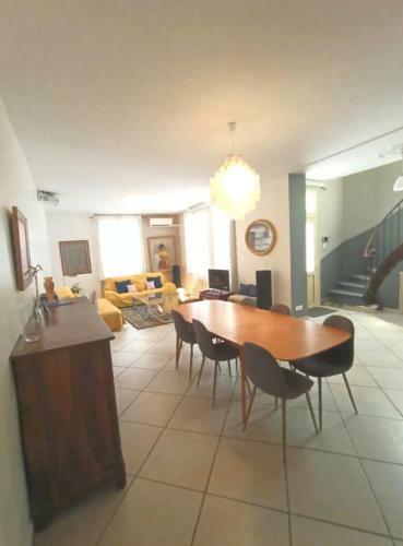 Villa Exceptionnelle Maison de Ma�tre 2 � 12 Voyageurs