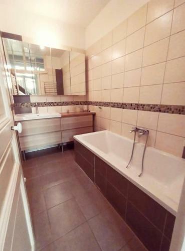 Villa Exceptionnelle Maison de Ma�tre 2 � 12 Voyageurs