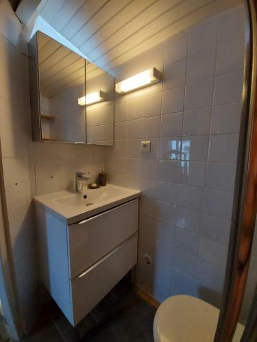 Maison De Vacances � Rasigu�res
