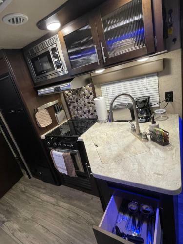 Paseo Isamar Campers