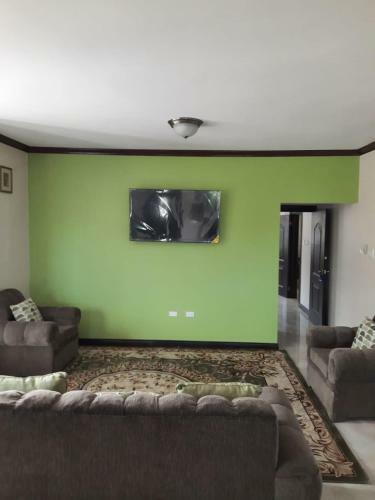Beautiful Unique Apartment In M Orchard Gardens