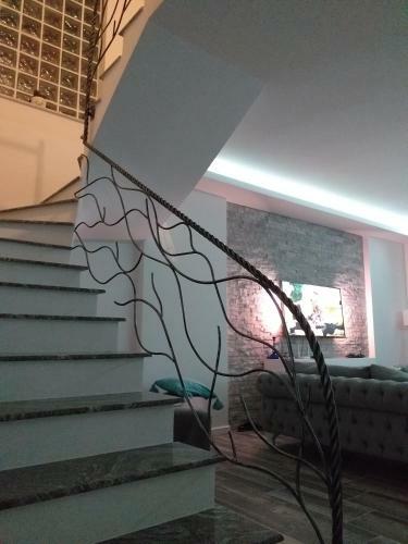 Riverside Plaza Villa