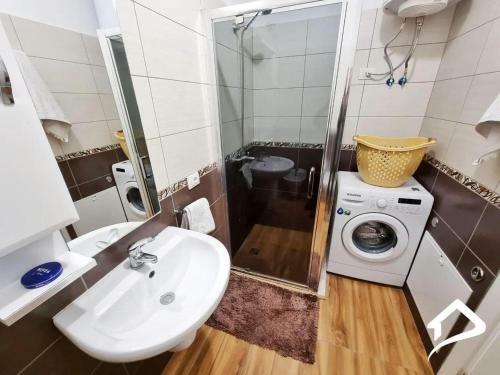 Apartamento Extra Home Gjuhadol