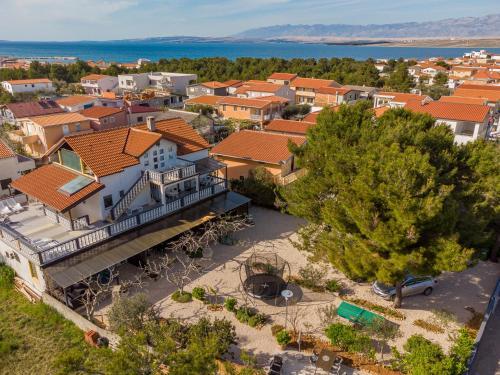 Apartments Dalilla Vir