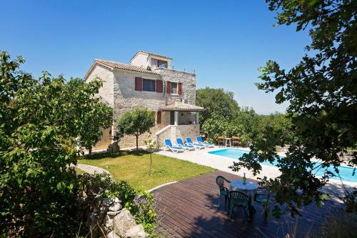 Mulberry Villa