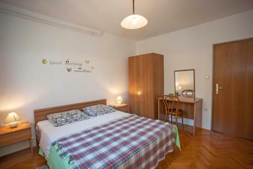 Apartments And Room Agata