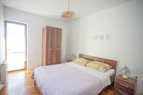 Apartments And Room Agata
