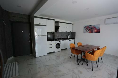 Antalya Havaalan? Yak?n? L�x Villa