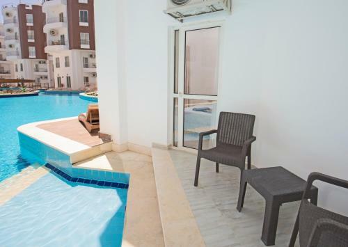 Aqua Palms Swim-up Apartment