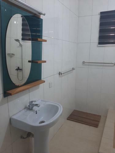Apartamento Cozy 3 Bedroom Holiday Home