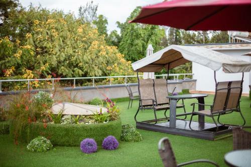 Hotel Ndaru Luxury Suites
