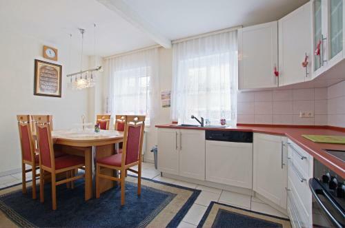 Private Room In City Sarstedt - Room Agency