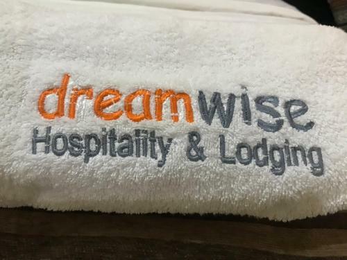 Hotel Dreamwise Hospitality And Lodging