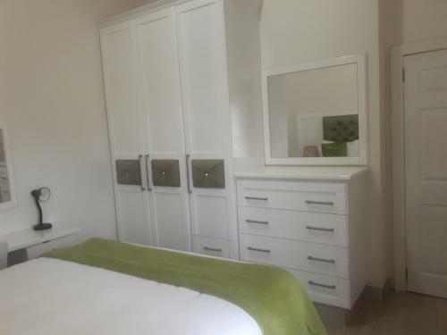 Bed & Breakfast Ekupholeni Garden Villas