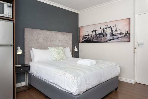 Montclair Apartments
