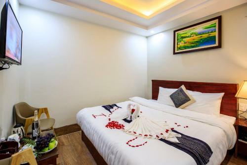Golden Lotus Hotel