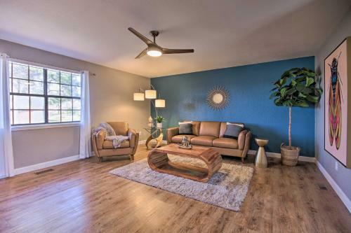 Modern Bentonville Home Walk To Downtown!
