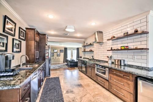 South Scottsdale Home With Updated Interior!