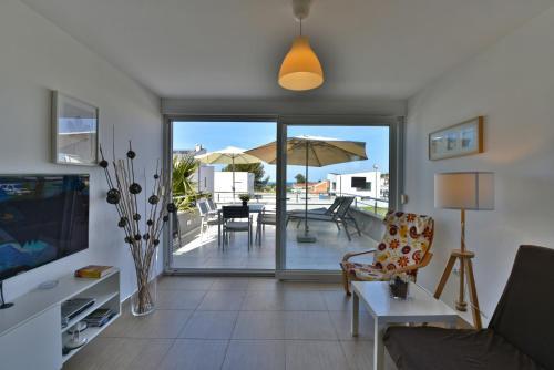 Apartments By The Sea 2152