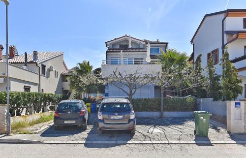 Apartments By The Sea 2152