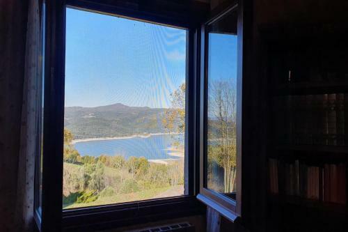 Al Lago Incantato Villa With Pool