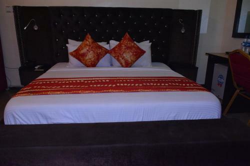 Hotel Esporta Suites Magodo