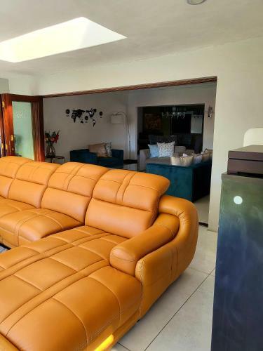 Cheerful 4 Bedroom House With Heated Pool, Jacuzzi