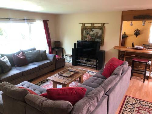 251 Costa Mesa 4 Bedroom Home