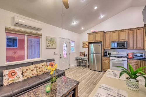 Apartamento Cozy Cali Apt, 4 Mi To Moonlight State Beach!