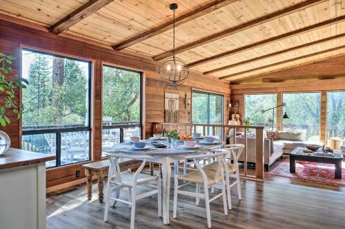 Groveland Cabin With Outdoor Perks And Game Room