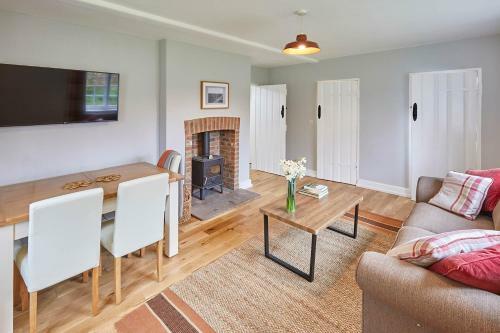 Host & Stay - Gardeners Cottage