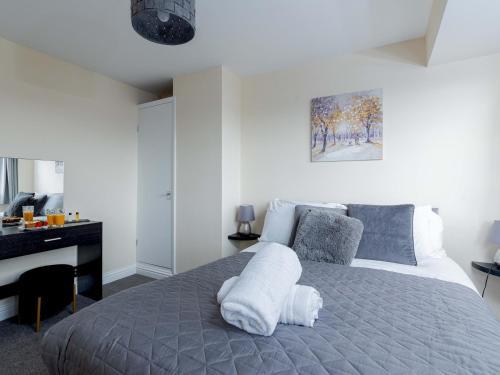 Pass The Keys Bryn House Short Stays