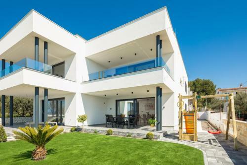 Luxury Apartment Blue Sky