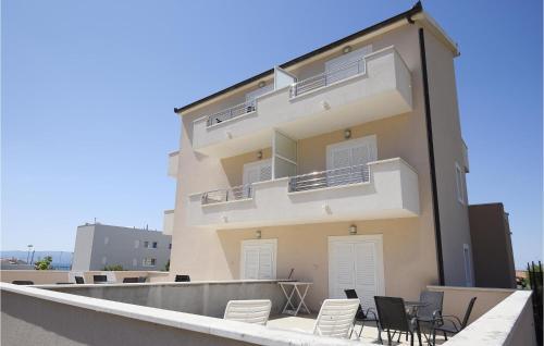 Stunning Apartment In Podstrana With